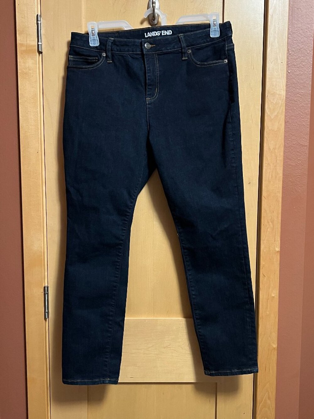 Lands' End Women's Blue Jeans: Size 16